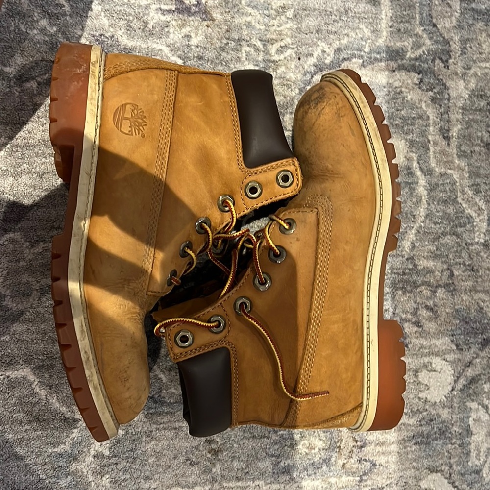 tan timberlands boys